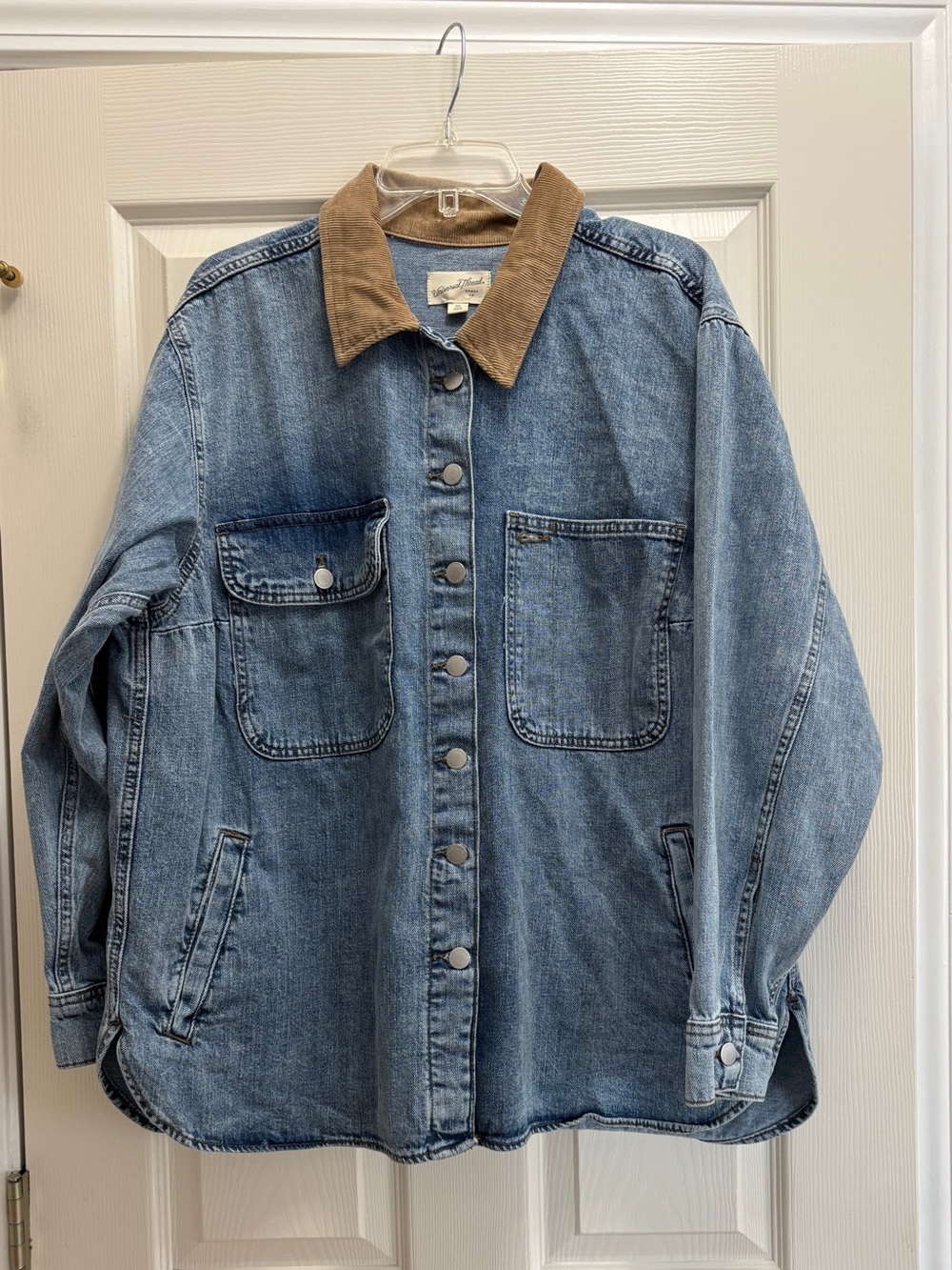 Universal Thread XXL Denim Barn Jacket Corduroy Collar Blue Button Front - Picture 2 of 6